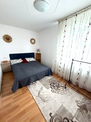 Apartament cu 2 camere și balcon închis zona Vlaicu