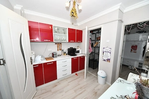 Vand 3 camere decomandate 