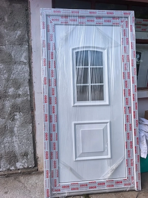 Ușa de termopan 