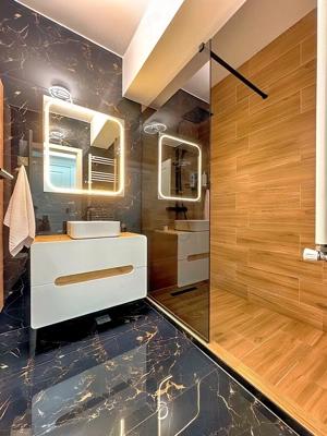 3 camere decomandat bucatarie inchisa 79mp Grand Arena parcare inclusa - imagine 5