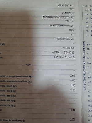Vând vwTiguan an2015 motor de 20. diesel. cutie automată. tracțiune 4 4senzori parcare față spate  - imagine 9