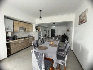 Apartament bloc nou, 72 mp, 2 dormitoare si living, parter, zona Nord  - imagine 3