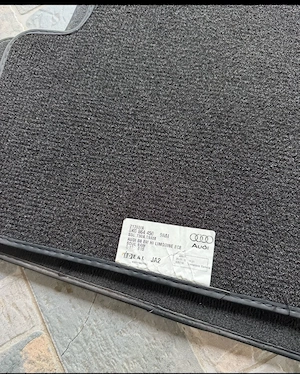 Vand covorase auto pentru Audi A4