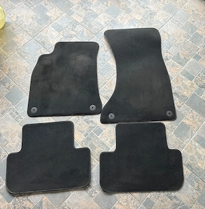 Vand covorase auto pentru Audi A4 - imagine 2