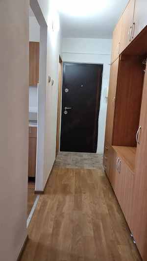 inchiriez apartament 2 camere zona Mircea cel Batran 