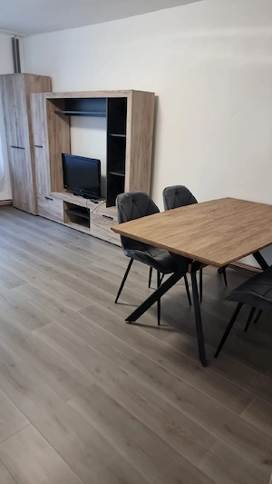 inchiriez apartament 2 camere zona Mircea cel Batran  - imagine 3