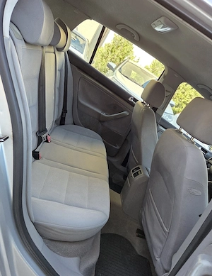 Vw Golf 5 1.9 TDI An 2007 îngrijit  - imagine 5