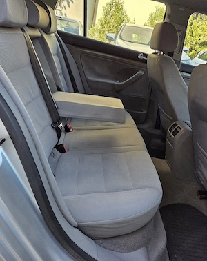 Vw Golf 5 1.9 TDI An 2007 îngrijit  - imagine 9