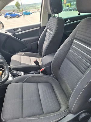 Vând vwTiguan an2015 motor de 20. diesel. cutie automată. tracțiune 4 4senzori parcare față spate  - imagine 10
