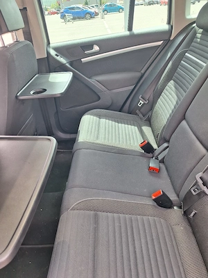 Vând vwTiguan an2015 motor de 20. diesel. cutie automată. tracțiune 4 4senzori parcare față spate  - imagine 8