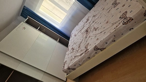 inchiriez apartament 2 camere decomandat Resita 