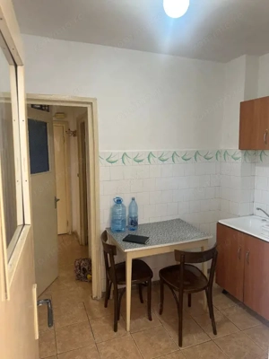Garsoniera decomandata 33 mp , Calea Bucuresti Rotonda - imagine 4