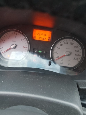 Proprietar vând Dacia Sandero 16 benzină gpl valabil 9 ani 2010  - imagine 2