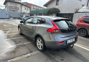 Volo V40 2.0 diesel - imagine 4