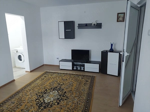 proprietar ofer spre inchiriere apartament 2 camere,etaj 4,zona Tiglina 2