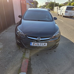 Opel astra J 2017 1.6 benzina și gpl  - imagine 2