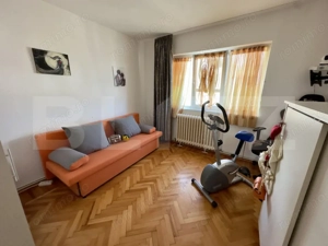 Apartament 3 camere decomandat, 76 mp, vedere panoramică, zona Cetate - imagine 2