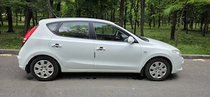 Hyundai i30 1.4 Benzină (2008)   Aer Condiționat   USB   Km Reali - imagine 4