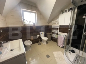 Casa de vanzare 5 camere, terasa inchisa, garaj curte amenajata  - imagine 11