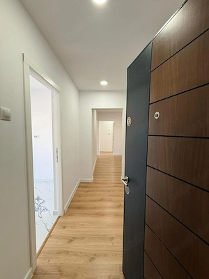 Apartament 3 camere de vanzare Berceni - Turnu Magurele