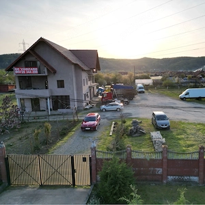 Casă de vanzare- cu spatiu comercial si 7.773  teren - imagine 4