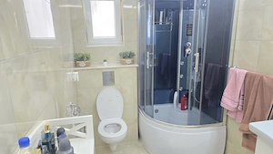 Vand casa in Deva, D+P+M, zona Zavoi, partea de jos, din anul 2021, mobilata, utilata - imagine 11