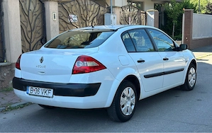 Renault Megane || Sedan - Unic Proprietar - 60.000 km - imagine 4