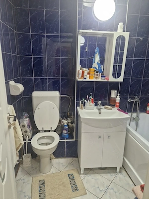 Proprietar vand apartament 2 camere decomandat in zona Kaufland Ploiesti Vest - imagine 5
