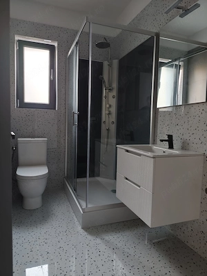 FARA COMISION casa eleganta 4 CAMERE 3 bai 2 placi cu incalzire pardoseala la cheie merita vazuta - imagine 9