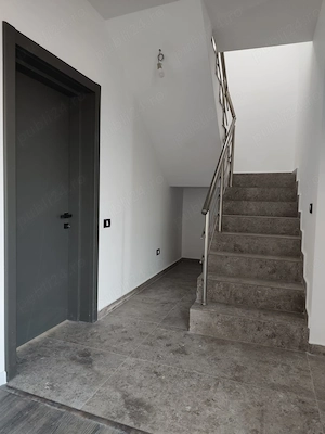 FARA COMISION casa eleganta 4 CAMERE 3 bai 2 placi cu incalzire pardoseala la cheie merita vazuta - imagine 5