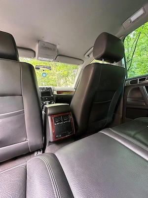 Volkswagen Touareg v6 3.0 - imagine 3