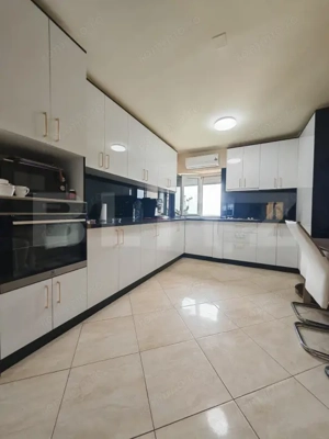 Apartament 3 camere, 65mp, priveliste fantastica, zona Turist