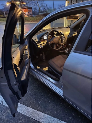 Mercedes-Benz C220 CDI - imagine 2