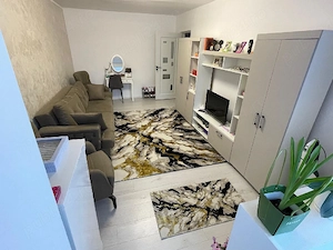 Vand Apart cu 3 Cam ,Decomandat ,et.3 ,Ultracentral ,84.900 Euro neg  - imagine 4
