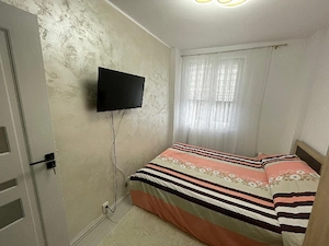 Vand Apart cu 3 Cam ,Decomandat ,et.3 ,Ultracentral ,84.900 Euro neg  - imagine 6