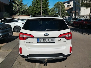 Kia Sorento 2.2 CRDI   Automata   4x4   7 locuri - imagine 3