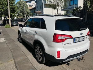 Kia Sorento 2.2 CRDI   Automata   4x4   7 locuri - imagine 2