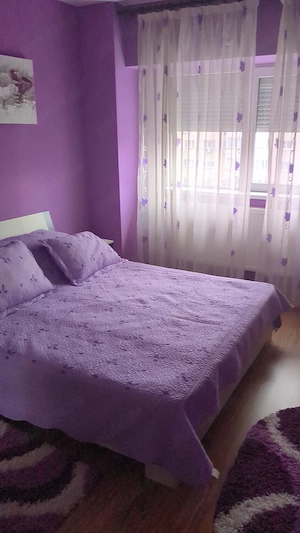 Proprietar vind apartament cu trei camere  - imagine 4