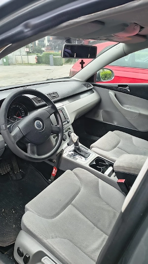 VW Passat  - imagine 6
