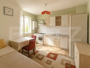Apartament luminos, 1/2 camere,  38 mp, balcon, parcare, zona Florilor
