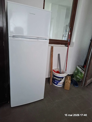 de vanzare frigider, canapea extensibila, pat dublu matrimonial cu saltea