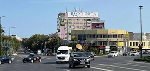 Apartament 4 camere intersectia Dacia (blocul turn cu bioclinica)
