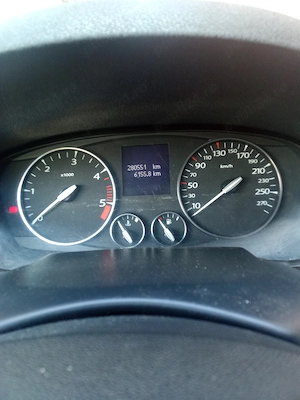 Renault laguna 3 ,2250 euro negociabil , piele alcantara,senzor parcare,keyless,etc - imagine 2