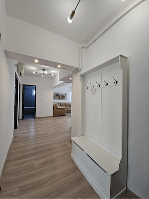 Apartament 4 camere intersectia Dacia (blocul turn cu bioclinica) - imagine 5