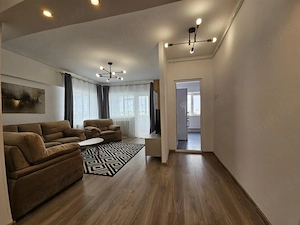 Apartament 4 camere intersectia Dacia (blocul turn cu bioclinica) - imagine 3