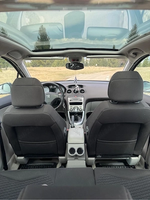  Peugeeugeot 308   1.6  benzină    120 CP   2007   Panoramic   Întreținută, gata de drum . - imagine 4
