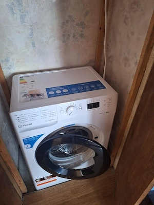 Apartament 2 camere Rovine   zona Poștă Părculeț - imagine 2