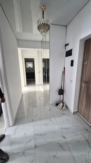 Închiriez camera într-un apartament  - imagine 4