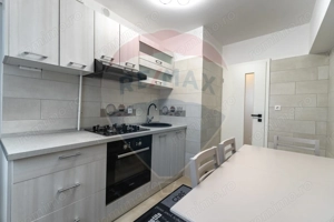 DE INCHIRIAT ap 3 camere- zona Cerna/ Tractorul! - imagine 15