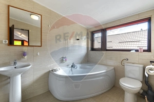 COMISION 0%| PENSIUNE DE VANZARE | PANORAMA SUPERBA | PREDEAL | - imagine 15